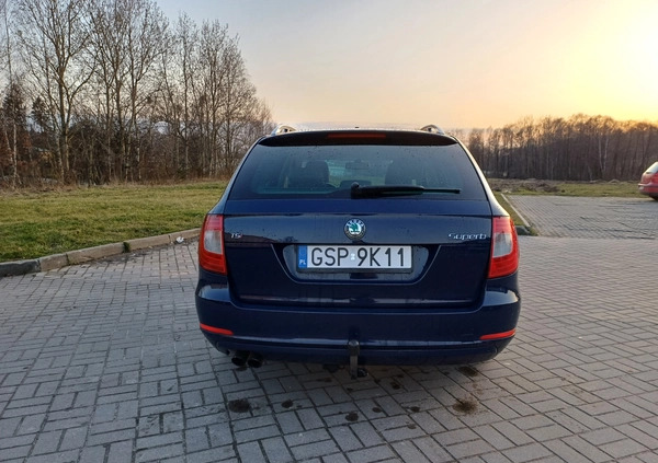 Skoda Superb cena 31900 przebieg: 271000, rok produkcji 2012 z Reda małe 379